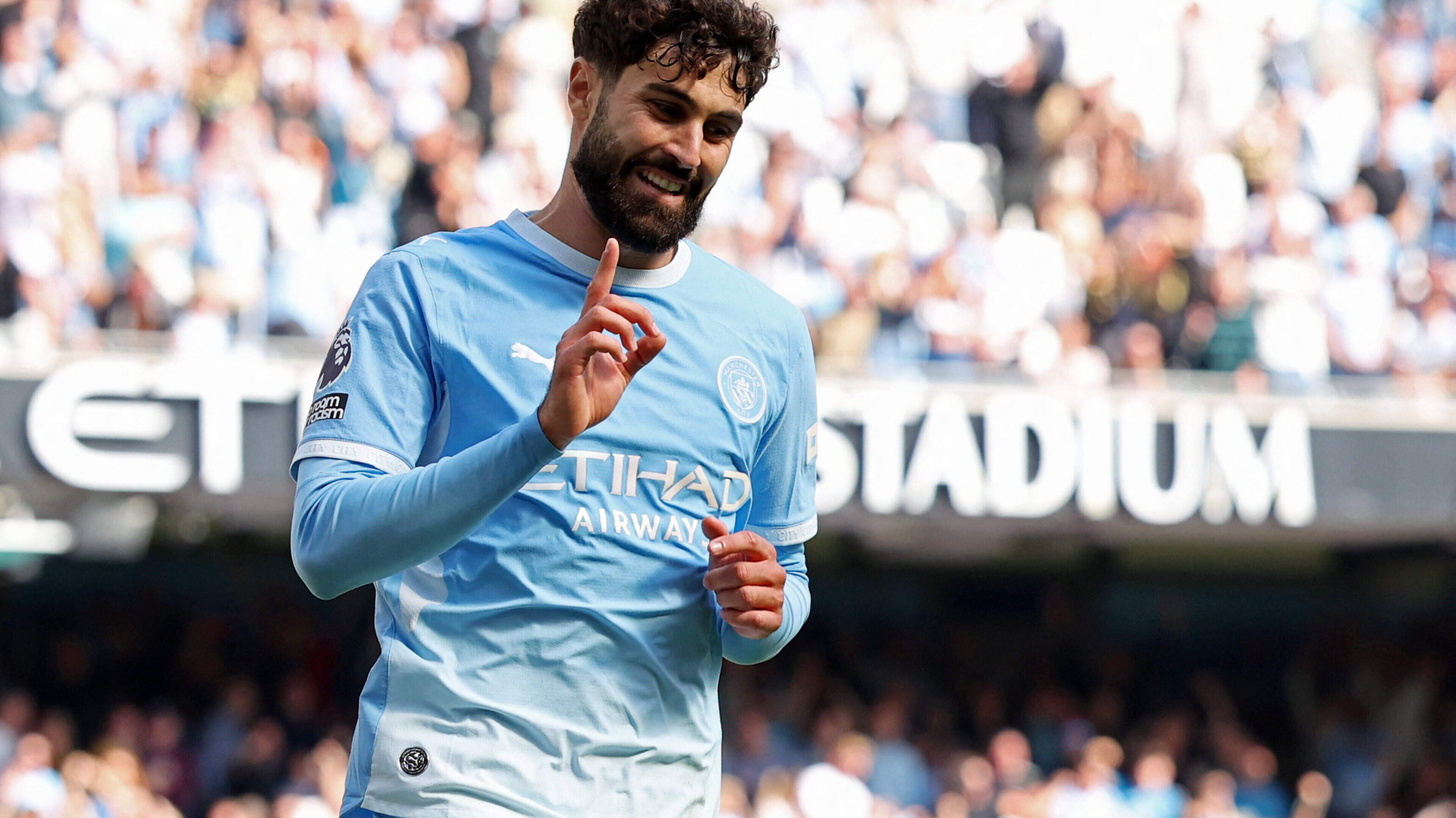 Late turnaround gives Manchester City victory in Enzo Maresca’s Premier League opener against Bournemouth